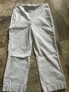 Chico's White Cropped Ankle Pants